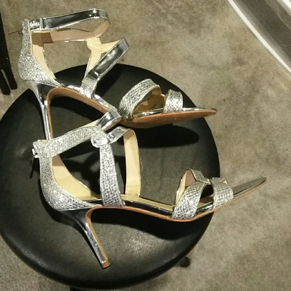 Marc Fisher heels - Picture 2 of 3